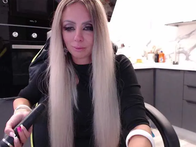blondalina Image 11
