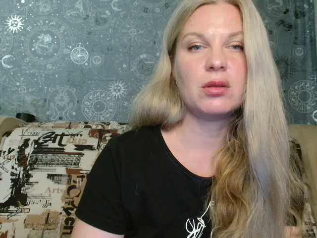 BlondeFox Image 6