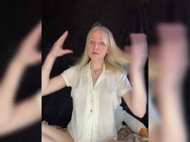 BLONDINO4KA's Thumb Image