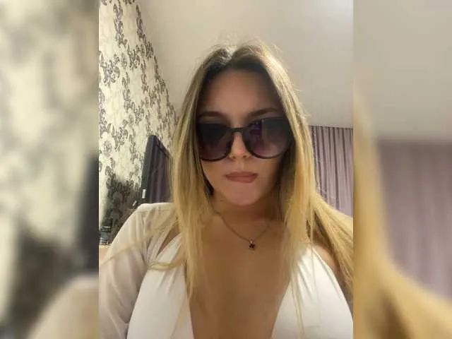 JULIE21 Image 17