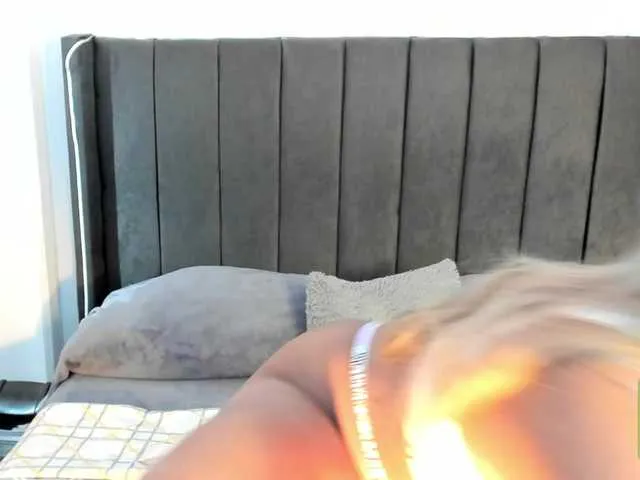 kylieboobs24 Image 12