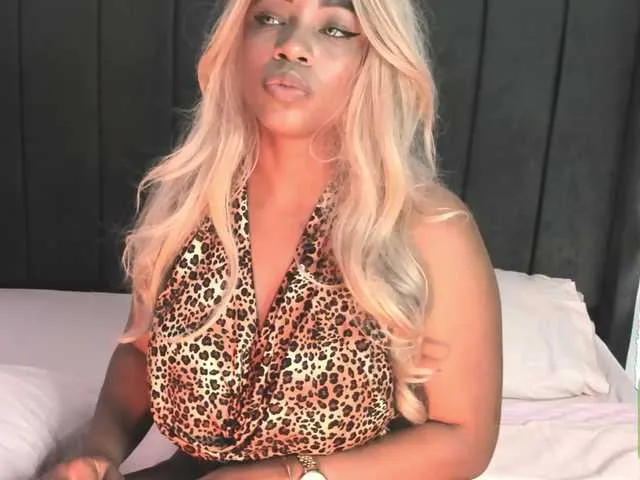 kylieboobs24 Image 8