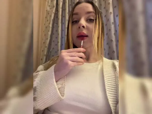 Natalymoodhot streaming now