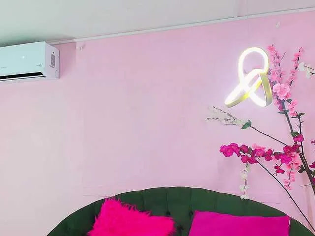 SCARLETTE04's Thumb Image