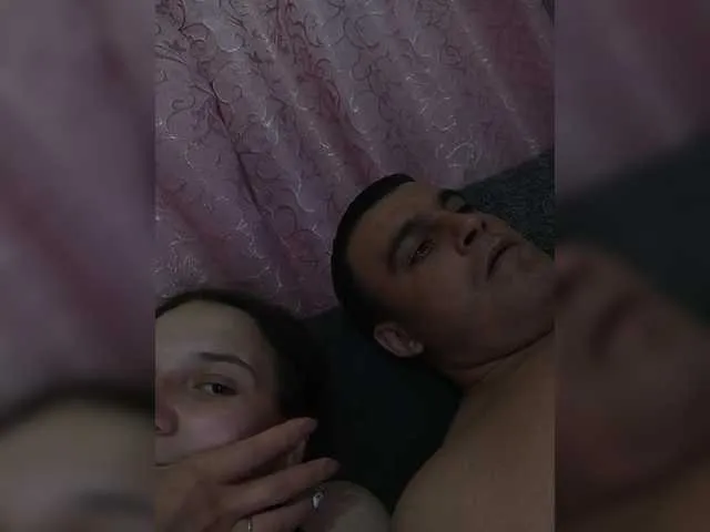 UAlinas2003 streaming now