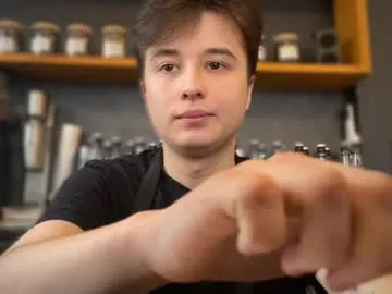 coolskum00 streaming now