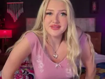 itslunaaaaa streaming now