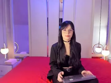 madamedesade01's Thumb Image