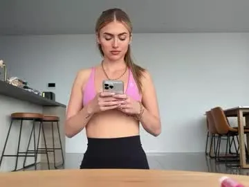 naomirhoades streaming now