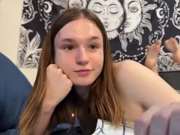nloraaa Image 12