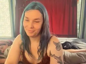 phoebebobebe's Thumb Image