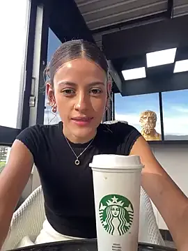 alana15 Image 5
