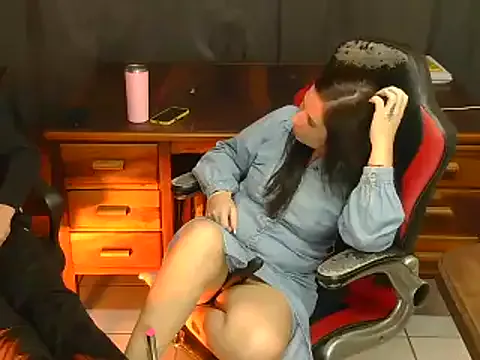 Alexa_q Profile Image
