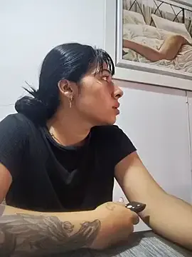 Carolina-petite Image 18