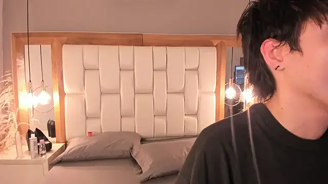 Daphne_And_Roger Image 4