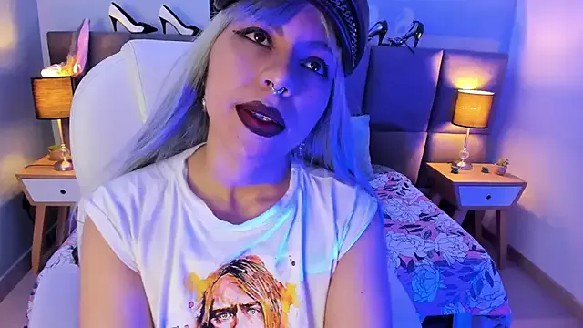 delilah_fix Image 16