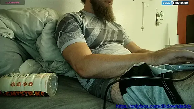 dikdowndaddy Profile Image
