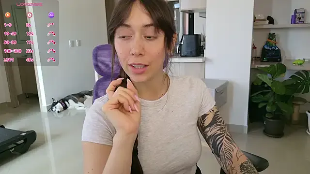 emiliasommer Image 13