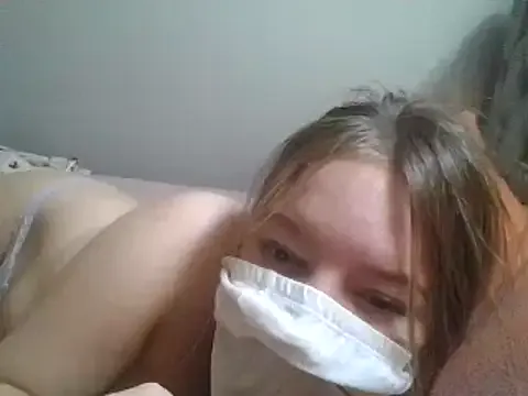 hazel_wood21 streaming now