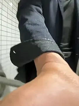 Hideen-real-face Image 19