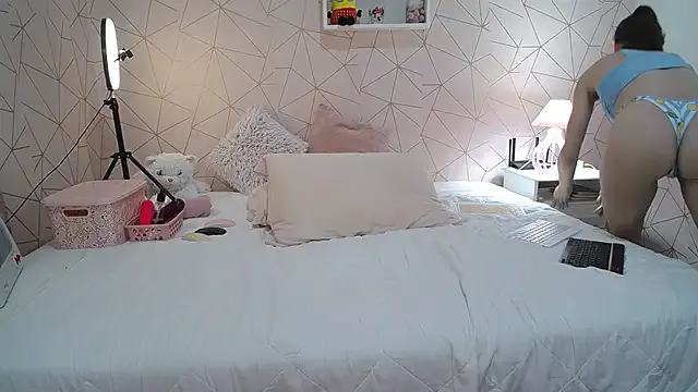 Irresistible24 Image 4