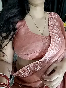 kaamuk_shweta Image 19