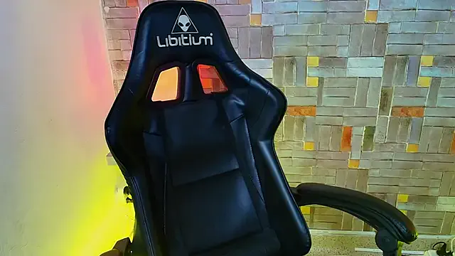 katy_handerson Image 14