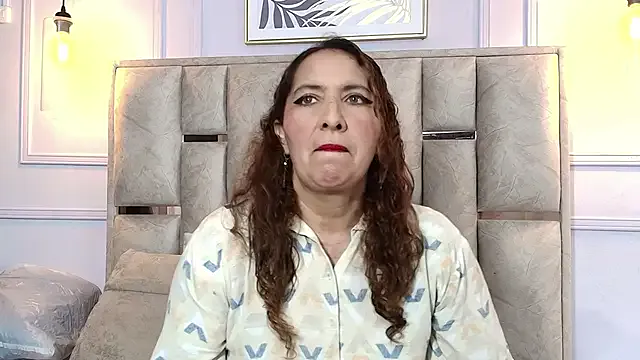 Luna_Naughty1 Image 1