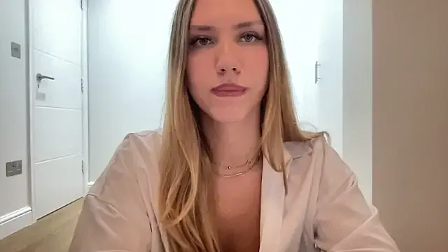 mariareevx Image 19