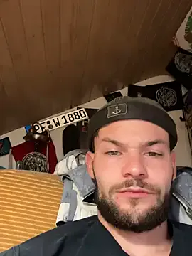 Mexxwell69 Profile Image