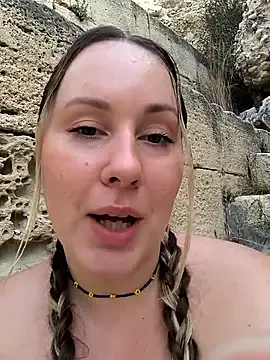 Mona_Plus Image 6