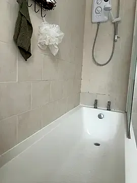 Phoebe_Lily Image 16