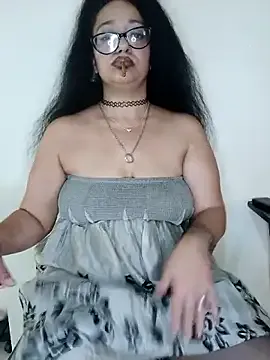 PichyPrettyPussy Image 8