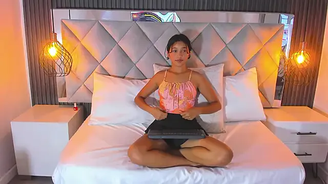 Real_virgin_Pussy Image 5