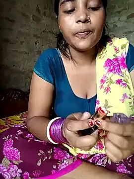 RED_CHILLY_QUEEN Image 4