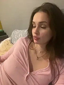 SoShyEmmyyy Image 2