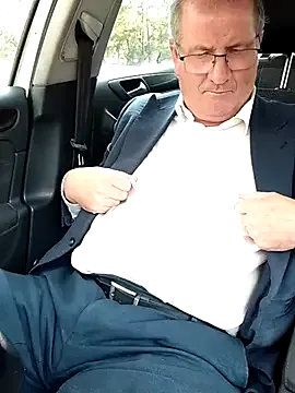 stiffandlubed@xh Image 8