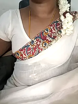 Tamil-hotwife Image 12