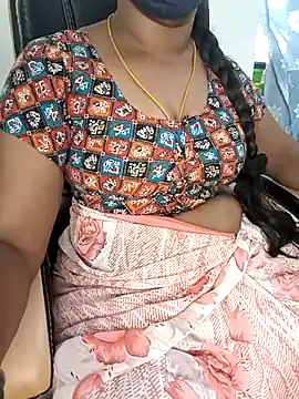 Tamil-hotwife Image 9