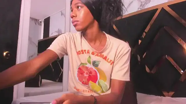 tifany_bigdick Image 12