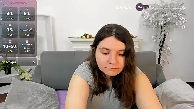 Viola__Shy Image 3