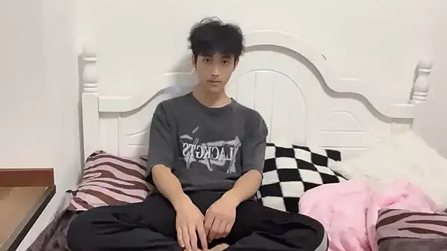 yangyang-2563 Image 4